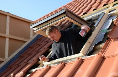 Pose de fenêtres de toit Velux à Jarnosse